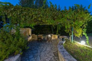 Eleni Studios & Apartments - Alykes - 4