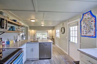 Waterfront Anderson Island Home with Kayaks - Johnson Landing - 5