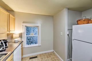 New Bern Home with Yard, Grill and Walkable Location - New Bern - 2
