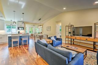 2 Mi to Beach! Sea Pines Resort Home with Large Yard - 3