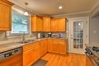 Charlotte Area Home with Patio - 6 Miles to Downtown - Charlotte - 1