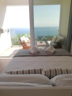 Lakones Deluxe Suites A - 2
