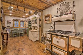 5-Acre North Georgia Mountain Retreat with Creek! - Sautee Nacoochee - 4