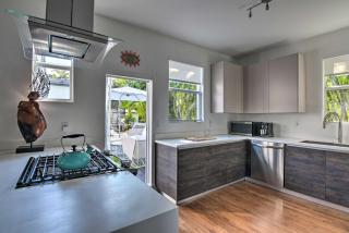 Modern Miami Villa with Pool Oasis about 5 Mi to Beach! - Biscayne Park - 3