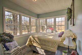 Quiet Escape with Hot Tub, 5 Miles to Raystown Lake! - Entriken - 4