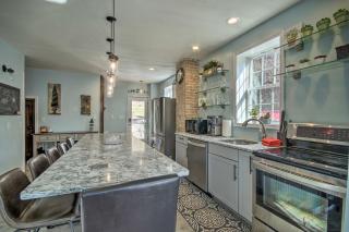 Quiet Escape with Hot Tub, 5 Miles to Raystown Lake! - Entriken - 6