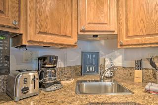 Ski Lovers Studio with Easy Pool and Hot Tub Access! - 6