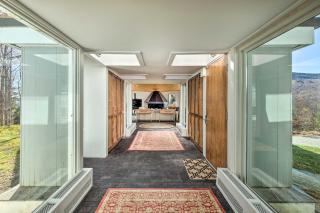 Pristine West Dover Home with Deck and Mountain Views! - West Dover - 8