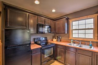 Close to Vineyards Updated New Haven Retreat! - New Haven - 2
