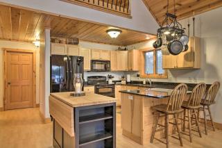 Exceptional Home with Deck about 3 Miles to Sand Valley - New Rome - 1