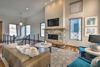 Modern Townhome with Mtn Views Less Than 7 Mi to Ski Resorts - 6