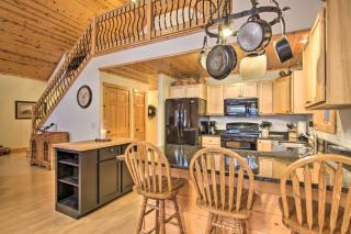 Exceptional Home with Deck about 3 Miles to Sand Valley - New Rome - 2