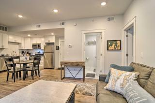 Centrally Located Traverse City Condo 1 Mi to Bay - Traverse City - 4