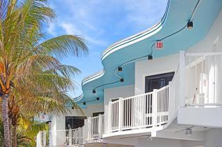 Ocean Treasure Beachside Suites - Fort Lauderdale - 5