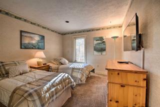 1 Mi to Jack Frost Ski Resort Water-View Retreat - 8
