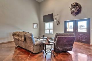 Kansas Hunting Lodge Pets and Large Groups Welcome! - Great Bend - 7