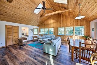 Bright Southern Shores Family Home Less Than 1 Mi to Beach - Southern Shores - 5