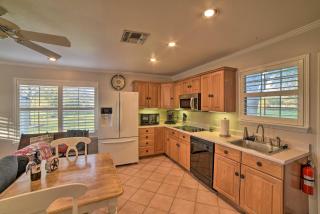 Casa de Samuel - Patio, Fountain and Outdoor Kitchen - Corpus Christi - 4