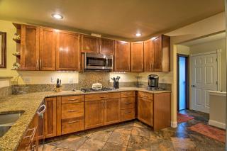 Modern Creekside Home 9 Mi to Downtown Denver - Lakewood - 2