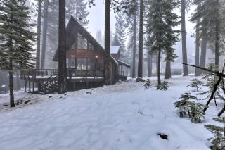 Idyllic Cabin with Shuttle 2 Mi to Northstar Resort - Truckee - 8