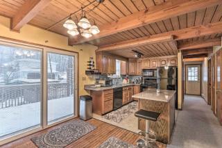 5 Mi to Camelback Henryville Home with Hot Tub! - Henryville - 8