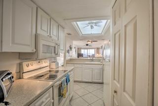 Luxe Beachfront Family Condo with Resort Amenities! - 4