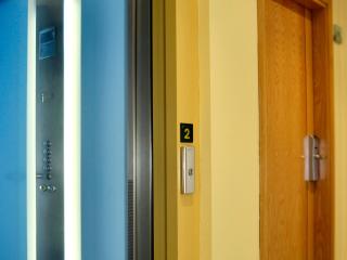 Hostal Bajo La Muralla - 5