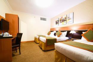 Golden Tulip Al Shakreen - Medina - 7