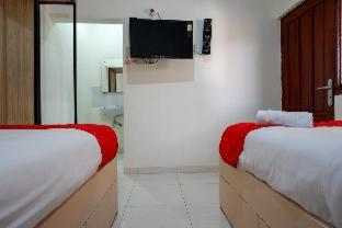 RedDoorz near Alun Alun Kudus 2 - Kudus - 6
