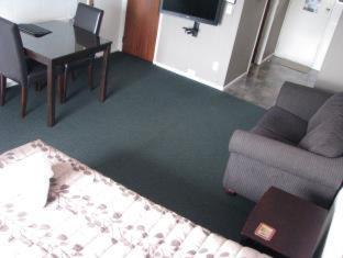 Greenview Motel - 2