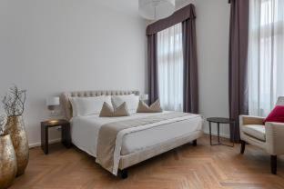 Limehome Prague Halkova - Prag - 6
