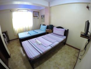 Divine Castle Travelers Inn - 2