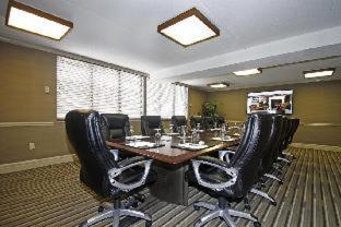 Ethan Allen Hotel - Danbury - 1