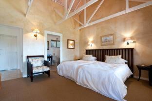 Leeuwenbosch Shearers Lodge - Amakhala Game Reserve - 4