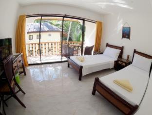 Alona Vida Beach Resort - 3