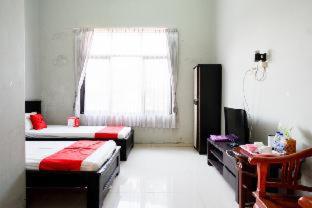 RedDoorz Syariah near Menara Kudus - Kudus - 7