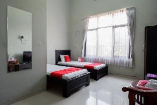 RedDoorz Syariah near Menara Kudus - Kudus - 6