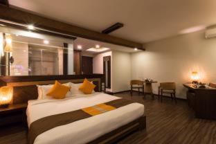 Hotel Mystic Mountain - Nagarkot - 2
