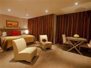 The St James Premium Accommodation - 5