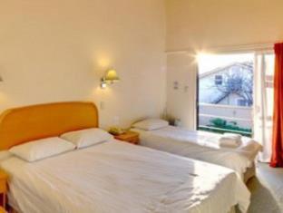 Rayland Epsom Motel - 4