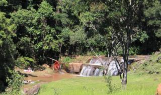 Chalés Cachoeira Cafundó - Bueno Brandão - 8