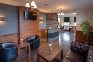 Eagle Hotel Luton Airport - 2