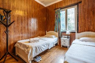 Chengdu Mix Hostel - Next To Wenshu Monastery - Sichuan Style Chill & Social Courtyard House - Free Activities - Friendly English Speaking Staff - Tibet, Panda, Buddha & Snow Mountain Tours - 2