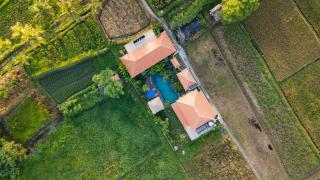 A home, like a dream - 8