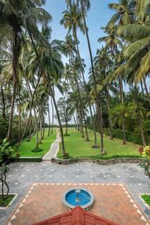 SaffronStays Thalassea, Alibaug - picturesque sea-facing villa with colonial decor - Alibaug - 9