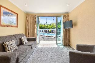 Aristotles North Shore - Auckland - 2