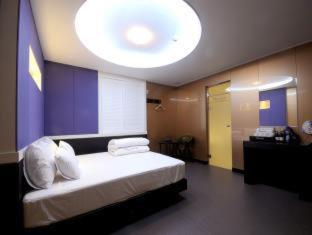 WA Hotel - Busan - 9