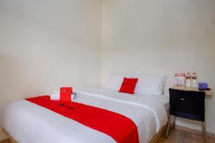 RedDoorz near Alun Alun Kudus 2 - Kudus - 2
