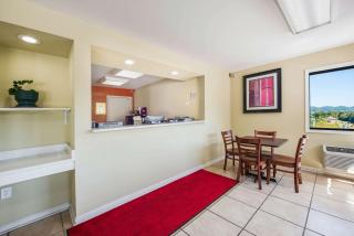 Econo Lodge - Waynesville - Waynesville - 4