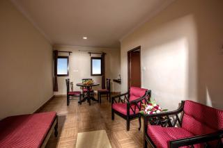 Hotel Lakeview - Ooty - 9